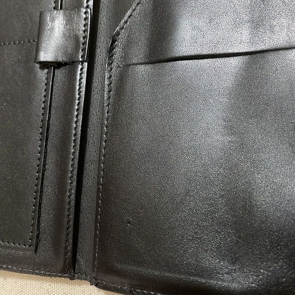 Vintage Roots Toronto Black Leather Wallet - Picture 8 of 8